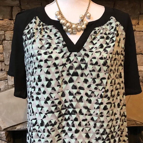 New Vision Leopard Print Short Sleeve Blouse - Picture 2 of 9